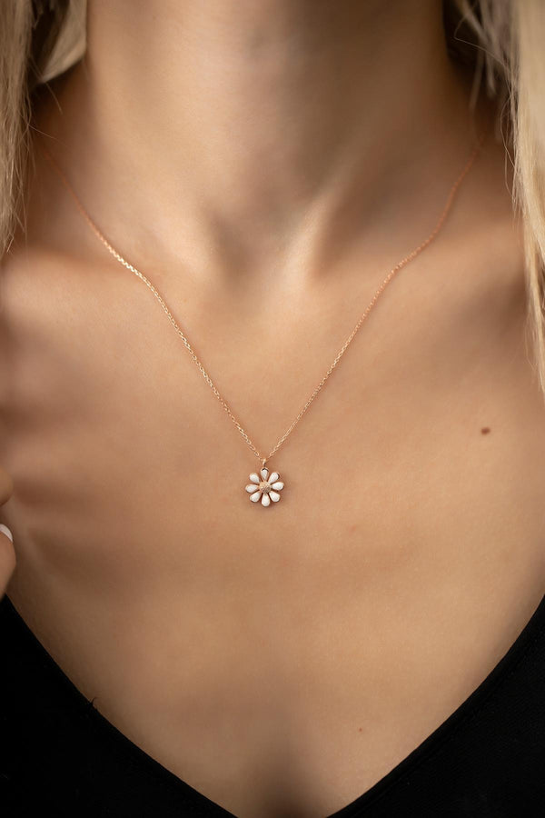 Sterling Silver Daisy Necklace